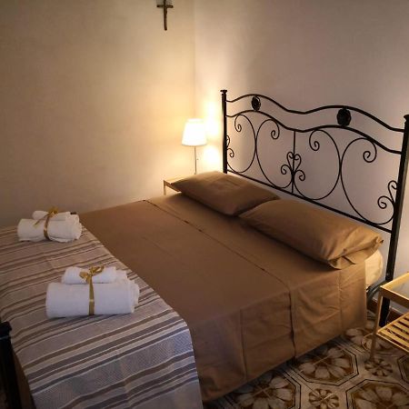 La Casa Di Alessandra Giardini-Naxos Zewnętrze zdjęcie