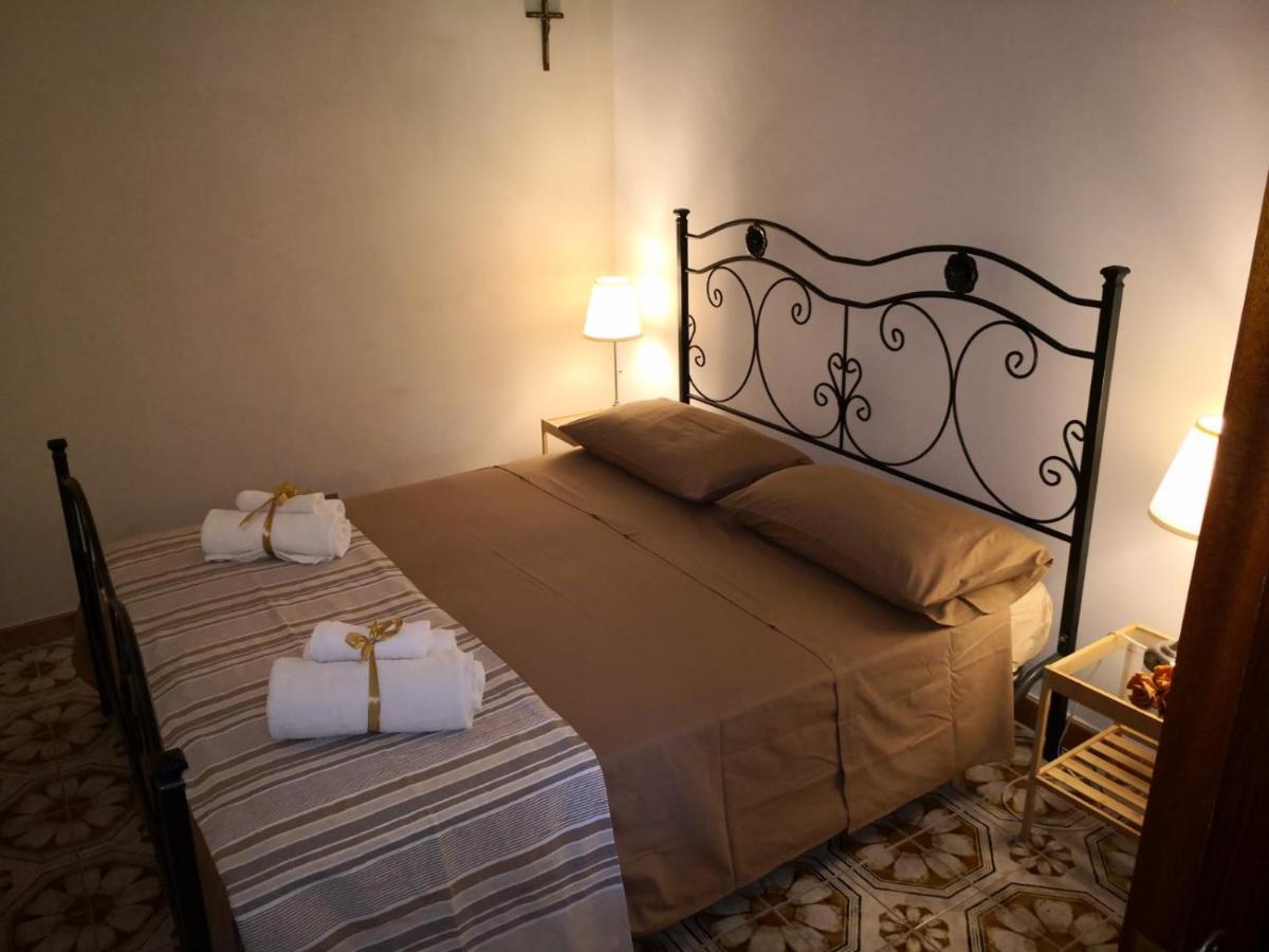 La Casa Di Alessandra Giardini-Naxos Zewnętrze zdjęcie